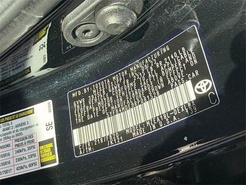 Used 2024 Toyota Corolla LE image 22