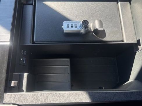 Used 2023 Toyota Tundra Platinum w/ Advanced Package image 29