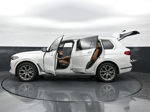 Used 2020 BMW X7 xDrive40i w/ Luxury Seating Package AWD/4WD image 52