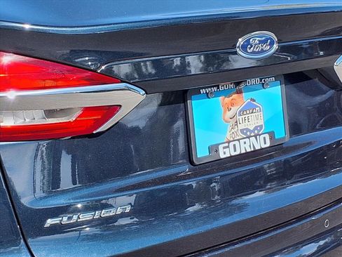 Used 2020 Ford Fusion SE image 22