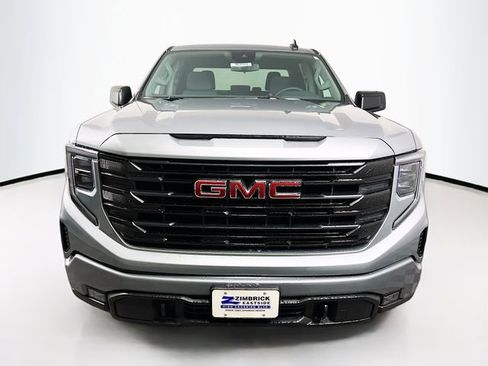 Used 2025 GMC Sierra 1500 Elevation image 2