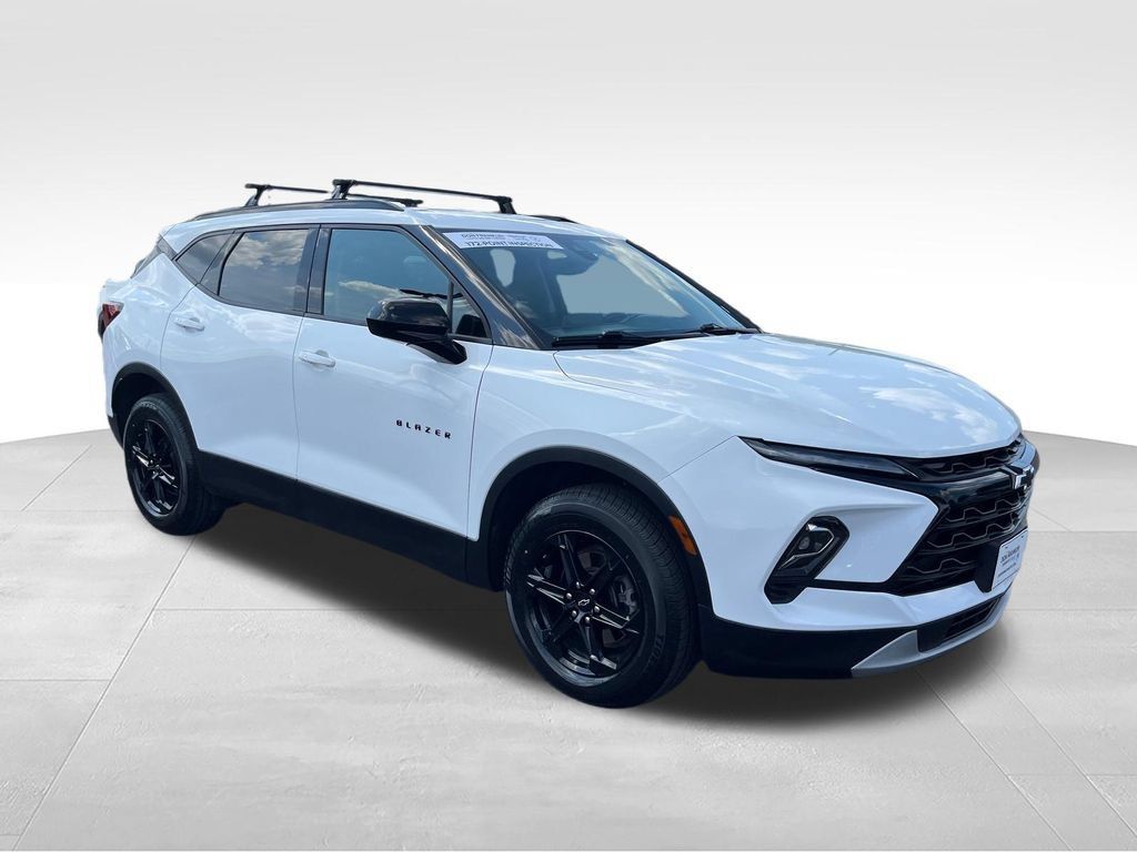 Used 2024 Chevrolet Blazer LT w/ Convenience Package AWD/4WD image 8