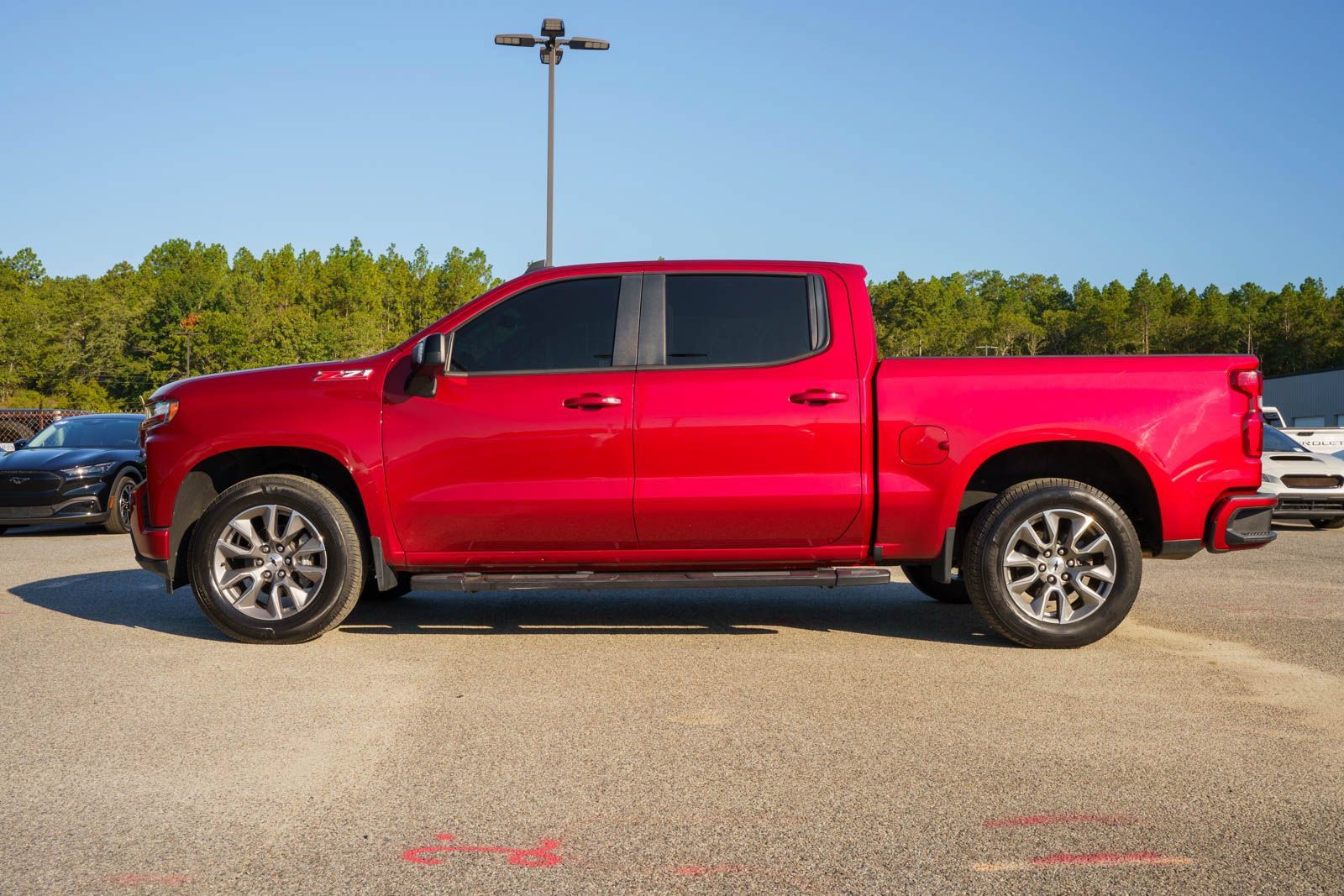 Used 2022 Chevrolet Silverado 1500 RST AWD/4WD image 4