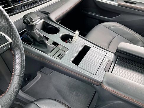 Used 2023 Toyota Sienna XSE image 17