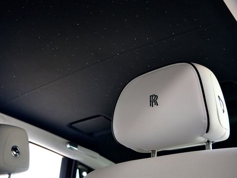 Certified 2023 Rolls-Royce Phantom Sedan RWD image 10
