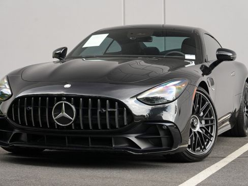 Used 2025 Mercedes-Benz AMG GT 43 image 3