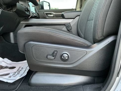 Used 2025 RAM 1500 Big Horn AWD/4WD image 14