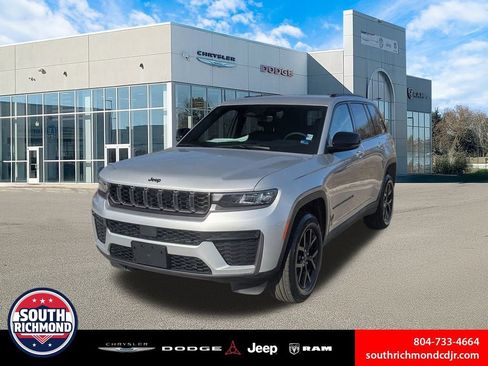 New 2026 Jeep Grand Cherokee Altitude image 1
