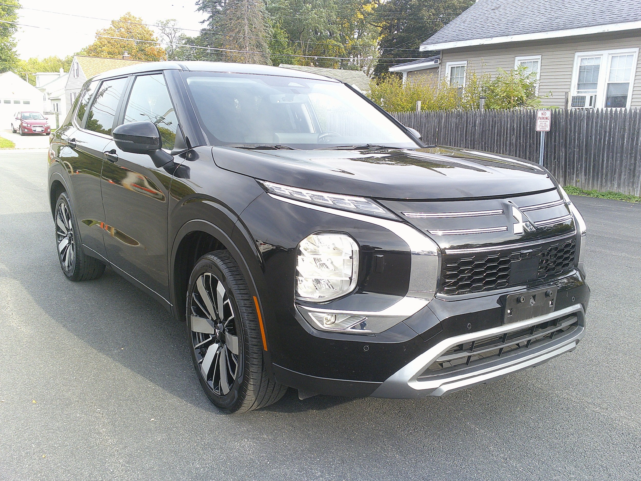 Used 2025 Mitsubishi Outlander SE AWD/4WD image 16