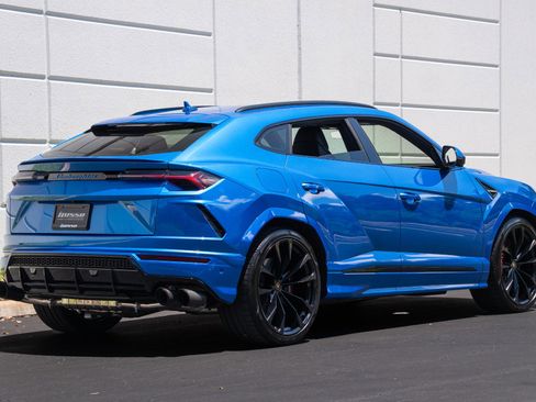 Used 2019 Lamborghini Urus AWD/4WD image 17