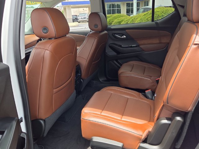 Used 2021 Chevrolet Traverse High Country FWD image 9