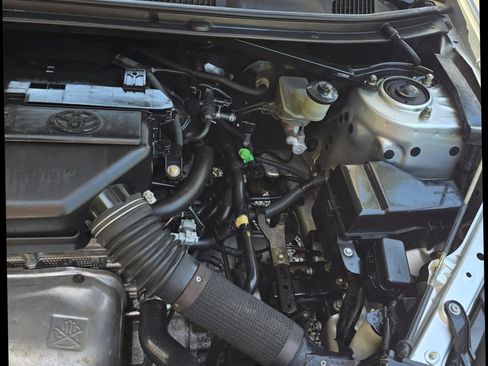 Used 2004 Toyota RAV4 2WD image 14