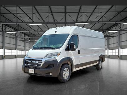 New 2025 RAM ProMaster 2500 w/ Quick Order Package 22G SLT