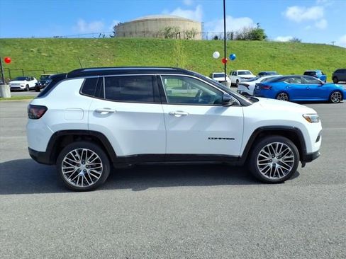 Used 2022 Jeep Compass Limited w/ Elite Group image 3