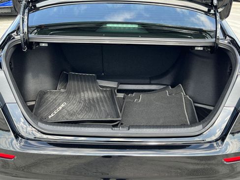 Used 2025 Honda Accord SE image 18