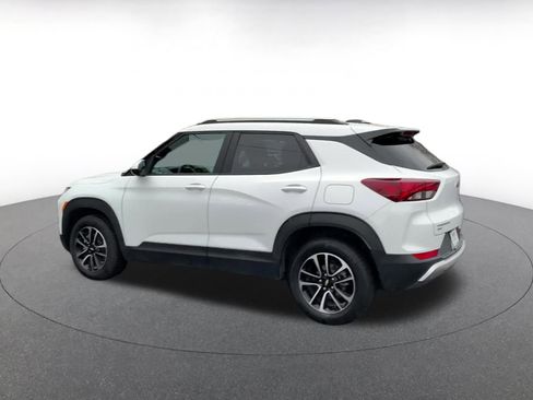 Used 2025 Chevrolet TrailBlazer LT image 10