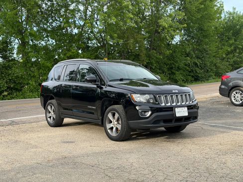 Used 2016 Jeep Compass High Altitude FWD image 9