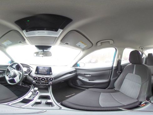 Used 2025 Nissan Sentra SV image 36