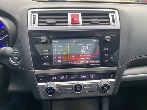 Used 2017 Subaru Legacy 2.5i Limited image 13