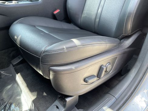 Used 2022 Kia Sorento S AWD/4WD image 17