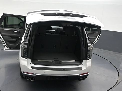 Used 2025 Chevrolet Tahoe Premier w/ Sun And Tow Package RWD image 37