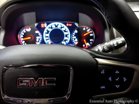 Certified 2023 GMC Acadia Denali w/ Denali Ultimate Package image 21