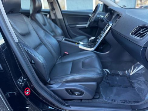 Used 2013 Volvo S60 T5 image 14