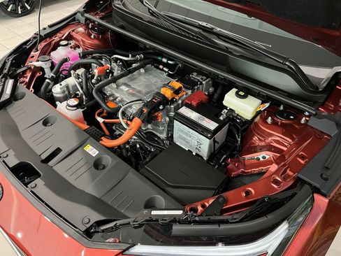 New 2026 Toyota C-HR AWD/4WD image 11