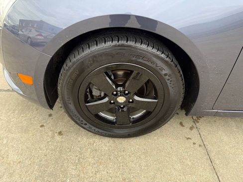 Used 2014 Chevrolet Cruze LT FWD image 12