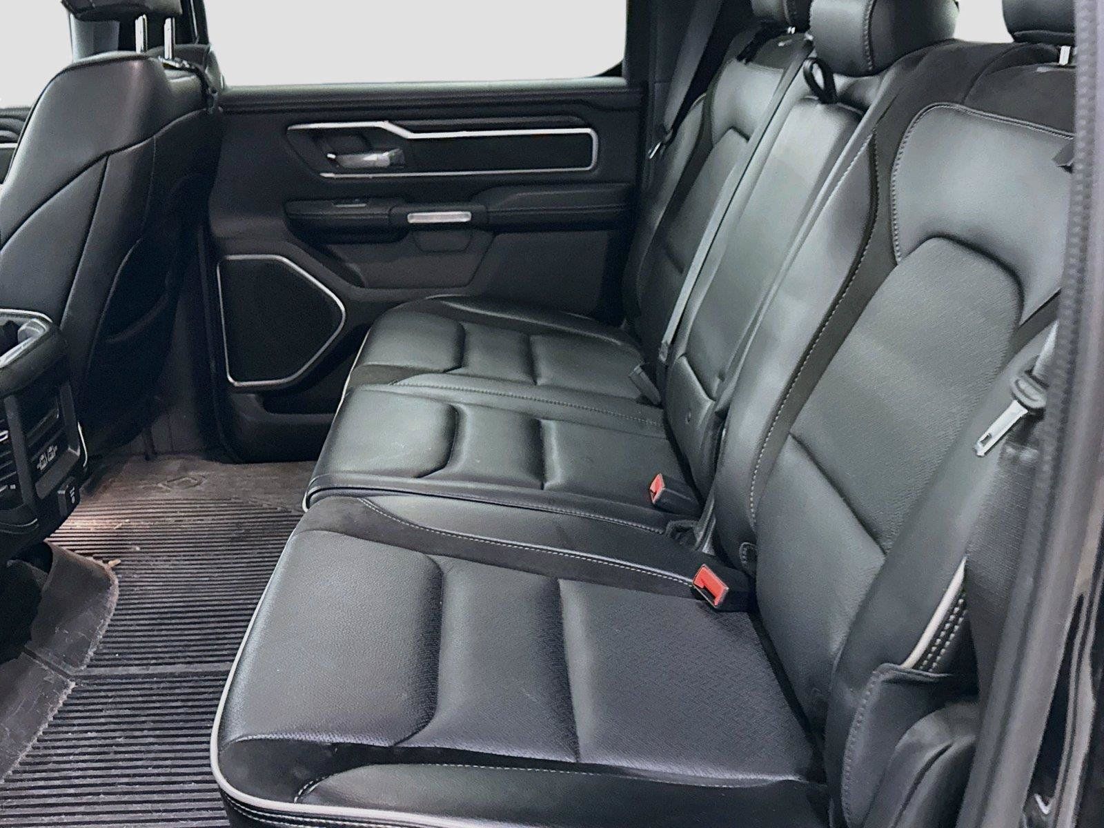 Used 2023 RAM 1500 Laramie AWD/4WD image 5