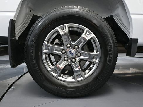 Used 2022 Ford F150 XLT w/ Equipment Group 302A High AWD/4WD image 17