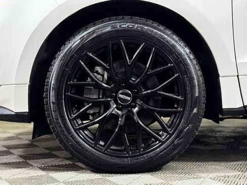 Used 2021 Ford Edge ST-Line image 2