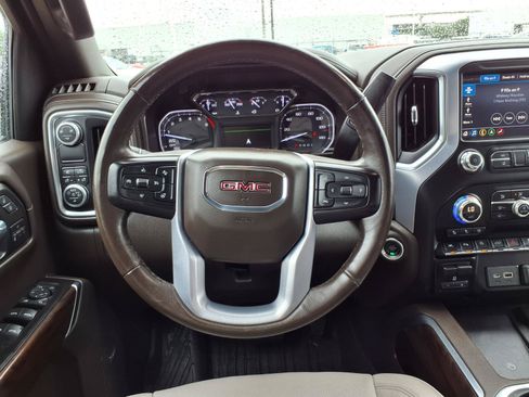 Used 2019 GMC Sierra 1500 SLT w/ SLT Premium Plus Package RWD image 14