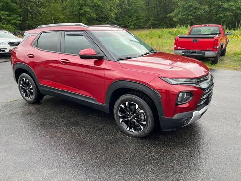 Certified 2021 Chevrolet TrailBlazer LT w/ Sun and Liftgate Package AWD/4WD image 7