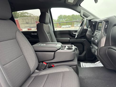 New 2026 Chevrolet Silverado 2500 Custom w/ Custom Value Package image 17