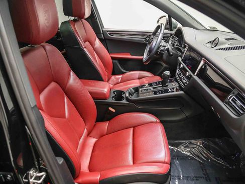 Certified 2024 Porsche Macan Turbo AWD/4WD image 19