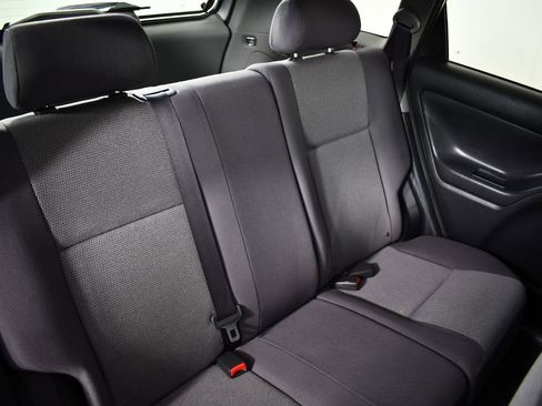 Used 2005 Pontiac Vibe image 26