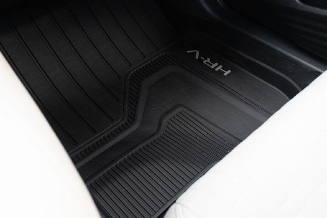 Certified 2023 Honda HR-V LX image 22