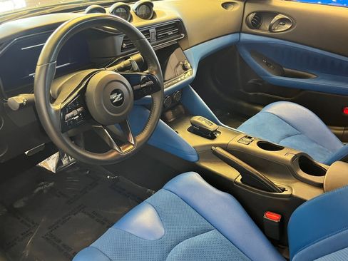 Certified 2024 Nissan Z Performance w/ Floor Mat Package image 11