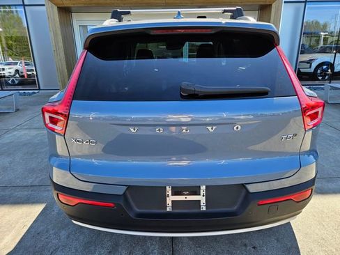 Used 2020 Volvo XC40 T5 Momentum AWD/4WD image 6