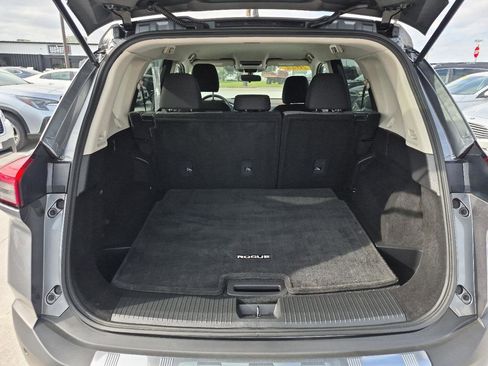 Used 2022 Nissan Rogue SV AWD/4WD image 10