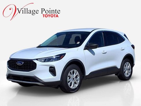 Used 2023 Ford Escape Active AWD/4WD image 1