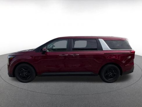 Used 2026 Kia Carnival FWD image 8