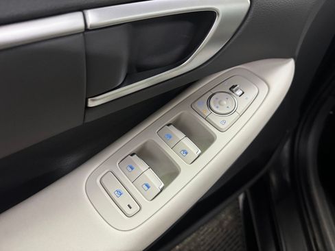 Used 2025 Hyundai Sonata SEL FWD image 21
