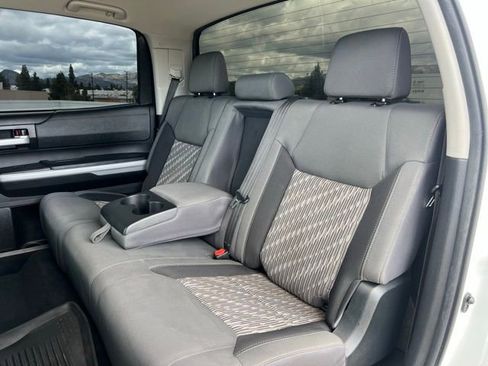 Used 2021 Toyota Tundra SR5 w/ SR5 Upgrade Package AWD/4WD image 21