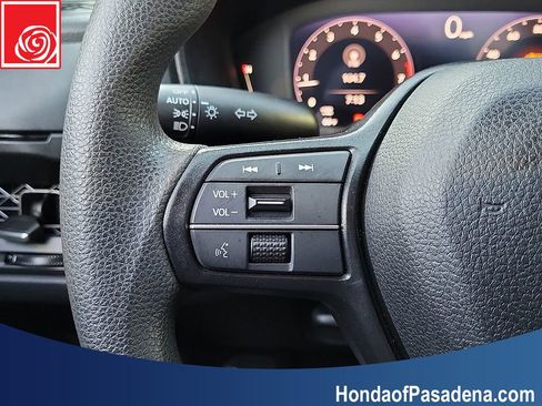 Used 2023 Honda Accord EX image 11