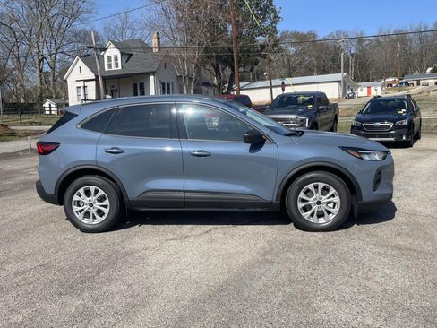 New 2026 Ford Escape Active image 2