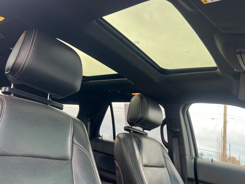 Used 2013 Ford Explorer Sport w/ Class III Trailer Tow Pkg image 15