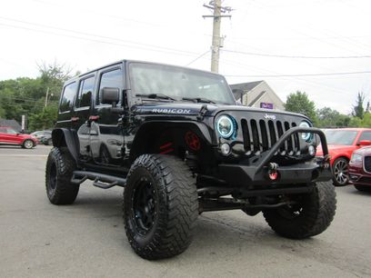 Used 2016 Jeep Wrangler Unlimited Rubicon w/ Connectivity Group