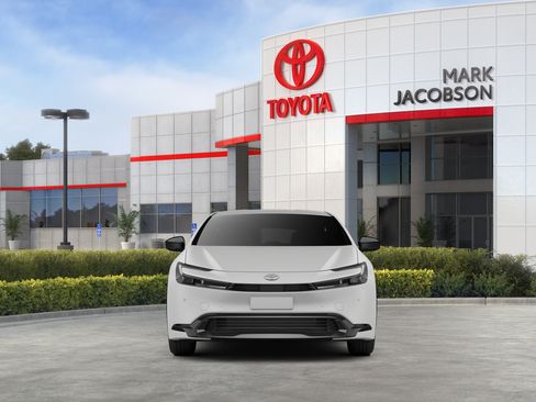 New 2027 Toyota Prius LE FWD image 17